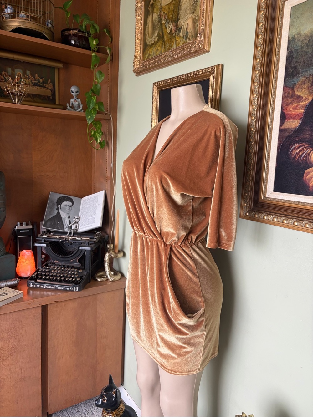 Urban Renewal Golden Wrap Velvet Dress w/Belle Sleeves Size S 70s Retro Disco